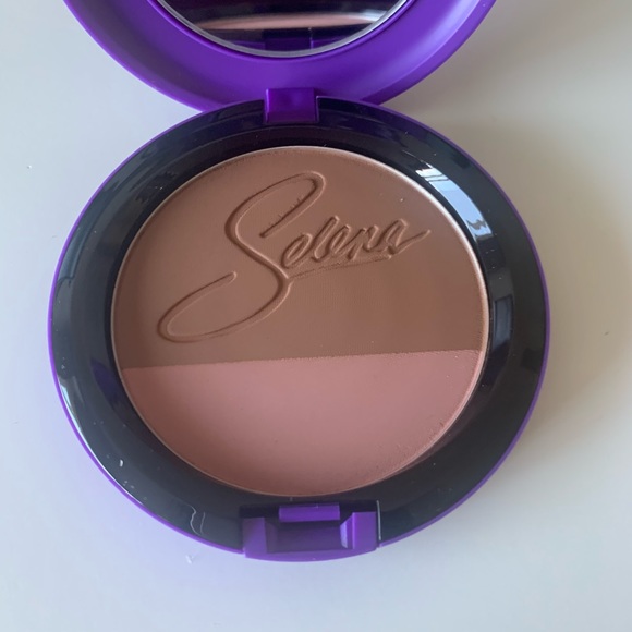 MAC Selena Powder Blush Duo New in box - Picture 2 of 5